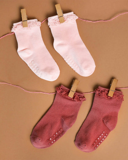 Kicks & Crawl White & Maroon Socks-Solid-Cotton-Pack of 2-For Infants