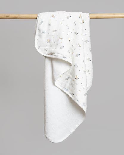 Twingle 100% Organic Muslin Baby Hooded Towel-Prevent Post Bath Chills-Ideal Coverage for Babies-Absorbs Moisture Quickly without Harsh Rubbing-Softens with Every Wash-Aerospace-White-For Infants