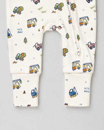 Twingle 100% Organic Cotton Sleepsuit-Zip Guard to Protect Baby's Chin & Neck-Two Way Zipper for Easy Diaper Change-Inbuilt Booties & Mittens-Builder Buddies-Beige-For Infants