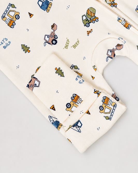 Twingle 100% Organic Cotton Sleepsuit-Zip Guard to Protect Baby's Chin & Neck-Two Way Zipper for Easy Diaper Change-Inbuilt Booties & Mittens-Builder Buddies-Beige-For Infants