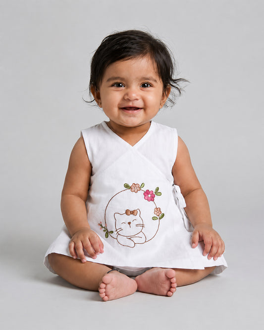 Twingle 100% Organic Cotton Frock Dress With Bloomer-Kimono Opening for Easy Dressing-Sleeveless-Embroidered-Cat-White-For Infants