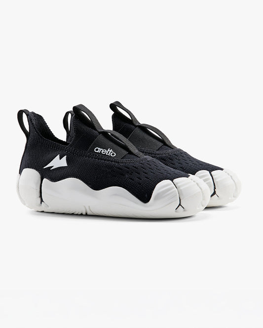 Aretto Black & White InfiKnit Slip On Shoes-Solid-Designed for Growing Feet-For Infants