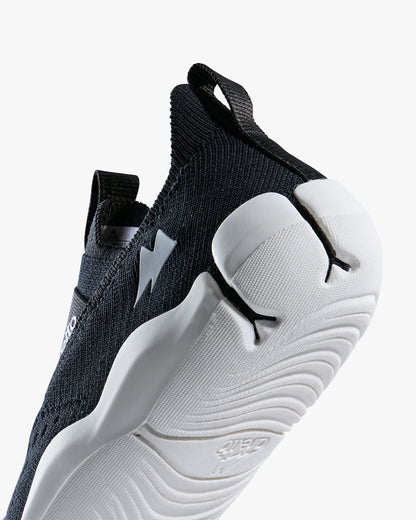 Aretto Black & White InfiKnit Slip On Shoes-Solid-Designed for Growing Feet-For Infants