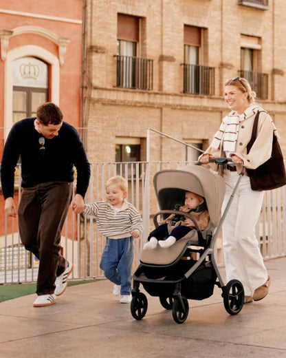 Silver Cross Breez Stroller-Height Adjustable, Reversible & Flat Reclining Seat-Adjustable Parent Handle Bar-One Hand Fold Even With Carry Cot Attached-2 Years Warranty-For 0 to 4Y (Upto 22 kg)-Champagne