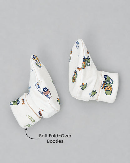 Twingle 100% Organic Cotton Cap, Booties & Mittens Set-Snug Cap-Mittens & Booties-with Soft Elasticated Cuffs for Secure Fit-Builder Buddies Print-Cream-For Infants