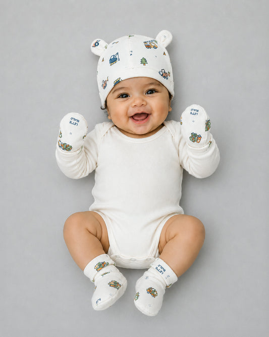 Twingle 100% Organic Cotton Cap, Booties & Mittens Set-Snug Cap-Mittens & Booties-with Soft Elasticated Cuffs for Secure Fit-Builder Buddies Print-Cream-For Infants