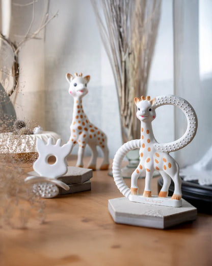 Sophie La Girafe Ready To Gift Set Teether-Newborn Essentials Gift Set For Baby Shower-Pack of 2