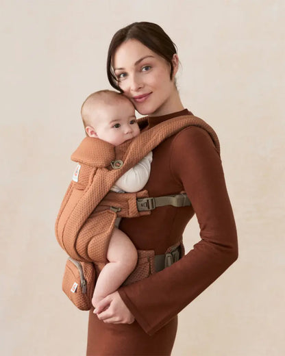 Ergobaby Omni Deluxe Mesh Baby Carrier-With 4 Carry Positions-SoftFlex Mesh For Easy Airflow-6 Storage Pockets-Adjustable Head Support-Breastfeeding Friendly-For 0 to 4Y (3.2 to 20 Kg)-Canyon Clay