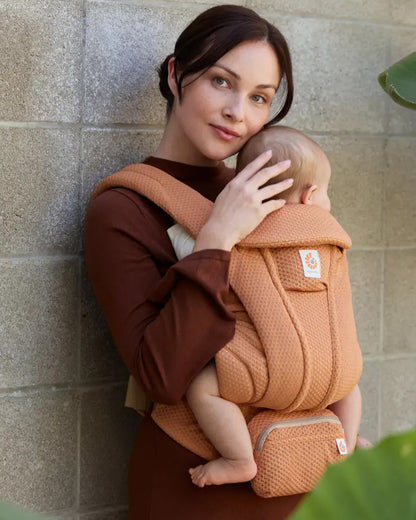 Ergobaby Omni Deluxe Mesh Baby Carrier-With 4 Carry Positions-SoftFlex Mesh For Easy Airflow-6 Storage Pockets-Adjustable Head Support-Breastfeeding Friendly-For 0 to 4Y (3.2 to 20 Kg)-Canyon Clay