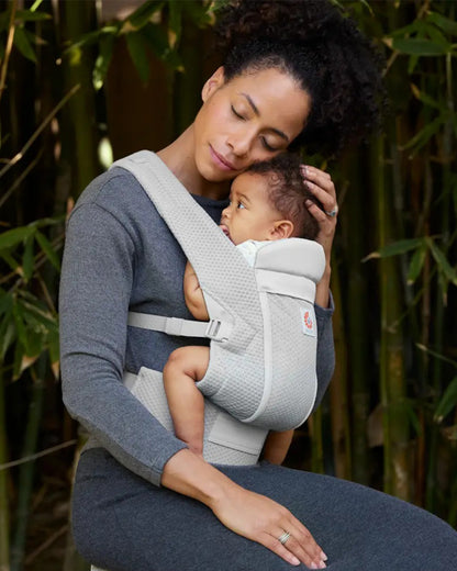 Ergobaby Omni Lite Baby Carrier-With 1 Carry Positions-Adjustable Cross Shoulder Strap-Patented Bucket Seat-For 0 to 2Y (3.2 to 15.9 kg)-Pearl Grey