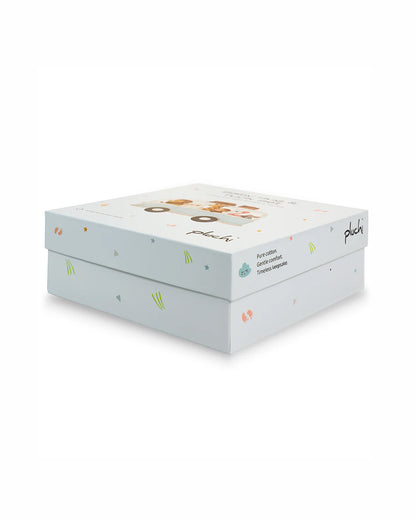 Pluchi Gigi the Giraffe Hug & Tuck Gift Bundle-Pack of 2-Gift For Baby Shower & Baby Birthday