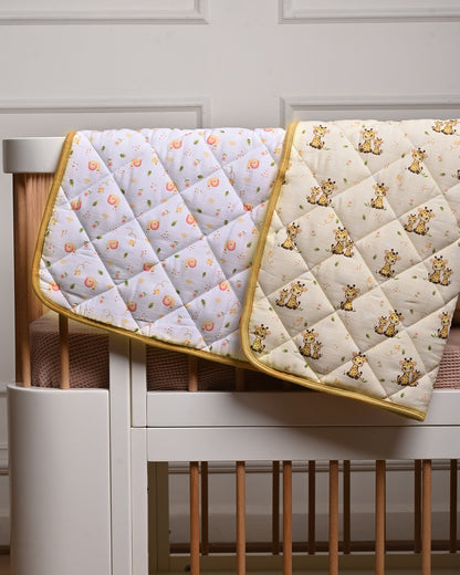 Twingle 100% Organic Muslin Reversible Baby Quilt-Giffy Garden & Snail Trail-High Twist Yarn for Lasting Softness-Eco Certified Genesta Inks for Skin-Safe Prints-White & Cream-For Infants