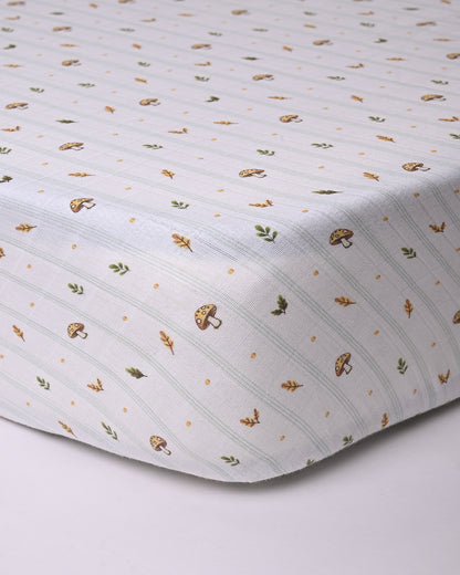 Twingle 100% Organic Muslin Fitted Cot Bedsheet-Leafy Mush-Generously Sized-Secured All-Round Elastic for Snug Fit-Softens with each Wash-White-Pack of 1-For Infants