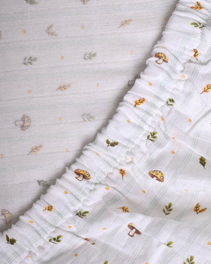Twingle 100% Organic Muslin Fitted Cot Bedsheet-Leafy Mush-Generously Sized-Secured All-Round Elastic for Snug Fit-Softens with each Wash-White-Pack of 1-For Infants