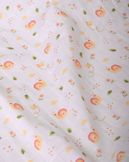 Twingle 100% Organic Muslin Fitted Cot Bedsheet-Snail Trail-Generously Sized-Secured All-Round Elastic for Snug Fit-Softens with each Wash-White-Pack of 1-For Infants