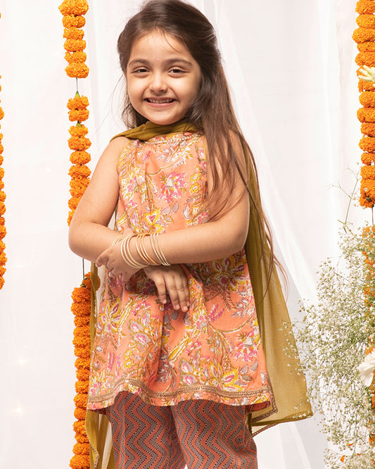 Tiber Taber Peach Suit Set-Floral-Cotton-For Infants