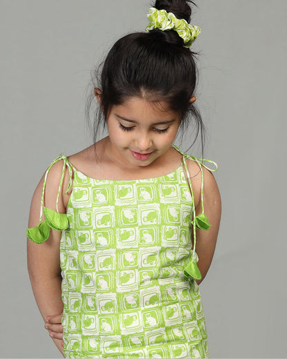 Story Tailor Green Salwar Suit Set with Sharara-Printed-Cotton-Square-For Infants