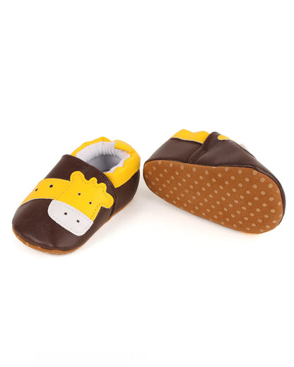 Kicks & Crawl Brown Baby Giraffe Elastic Gore Shoes-For Infants