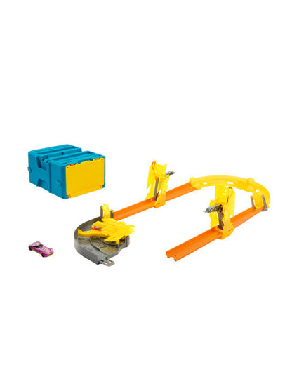 Hot Wheels Track Set With 1 Hot Wheels Car-12 Track Boosting Components-Stackable Toy Storage Box-Lightning Themed-Vehicle Toy-9M+