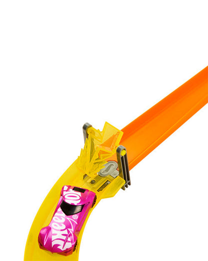 Hot Wheels Track Set With 1 Hot Wheels Car-12 Track Boosting Components-Stackable Toy Storage Box-Lightning Themed-Vehicle Toy-9M+