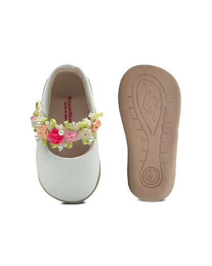 Kazarmax Ivory White Gardenia Velcro Bellies For Infants