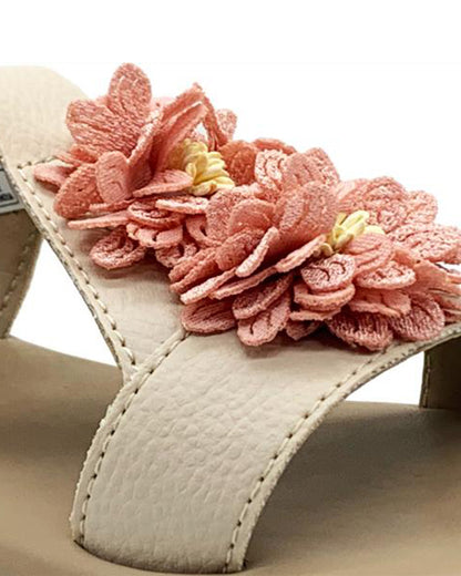 Kazarmax Beige Flower Velcro Sandals For Infants