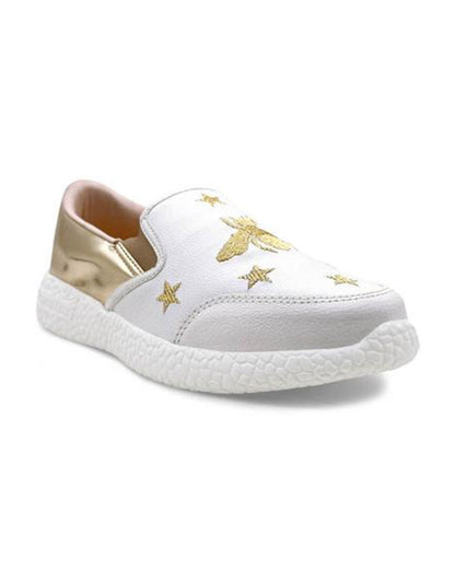 Kazarmax White Bee Embroidered Slip On Loafers For Infants