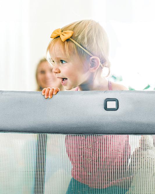 Chicco Lullaby Zip All-in-One Portable Playard-With Detachable Changer & Removable Mattress-With Electronic Toy Bar & Soothing Melodies-Includes Travel Bag-Driftwood