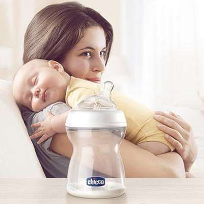 Chicco Natural Feeling Teat-Exclusive Angled Teat-Anti Colic Effect-0M+-Slow Flow-Feeding Bottle Nipple