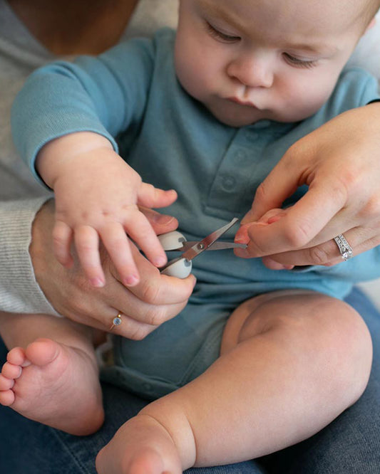 Dr. Brown's Safe Squeeze Nail Scissors-0 to 24M-Grey