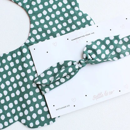 Rattle & Co Cotton Bib & Bow Set-Snap Button Closure-With Waterproof Lining-Eat Your Greens-For Infants