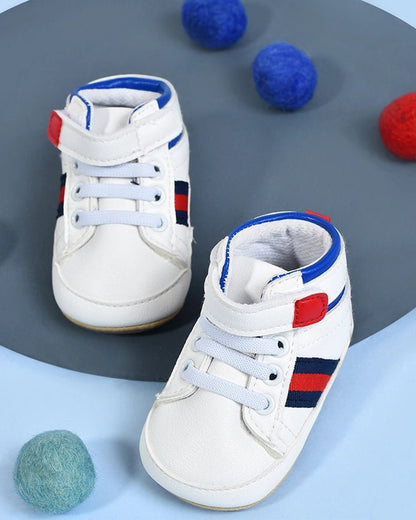 Mi Arcus White Velcro Sneakers For Infants