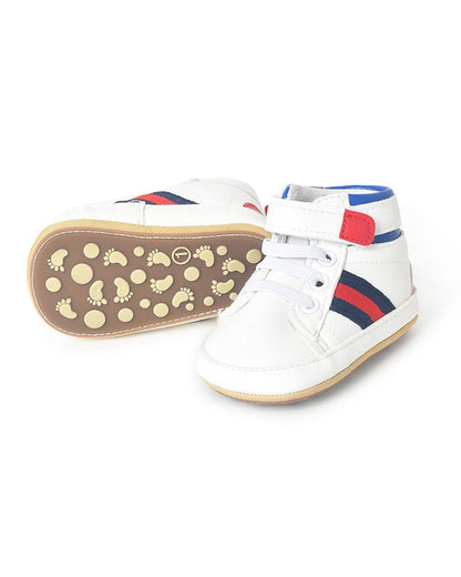 Mi Arcus White Velcro Sneakers For Infants
