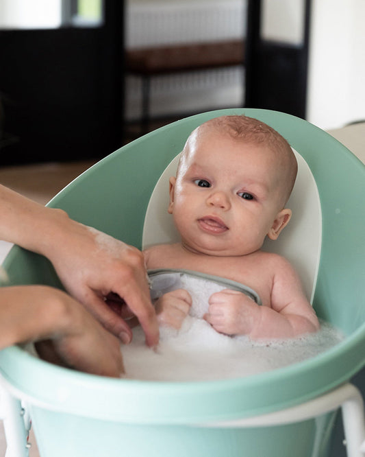 Shnuggle Newborn Bath Tub with Diaper Changing Mat & Bath Jug-0 to 12M-Taupe