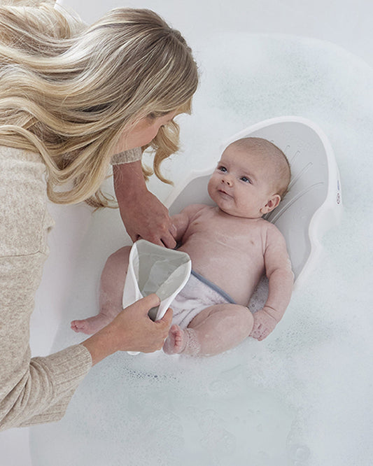 Shnuggle Baby Bath Tub-0 to 48M-with Bather & Jug-White & Grey