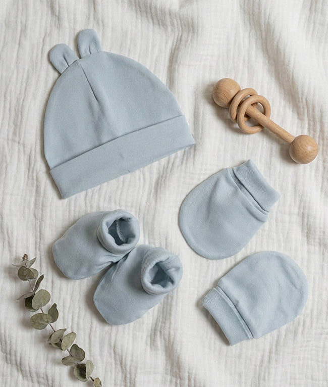 Caps, Booties & Mittens