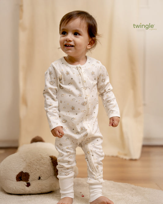 Twingle 100% Organic Cotton Sleepsuit-Zip Guard to Protect Baby's Chin & Neck-Two Way Zipper for Easy Diaper Change-Inbuilt Booties & Mittens-Hearts & Stars Print-White-For Infants