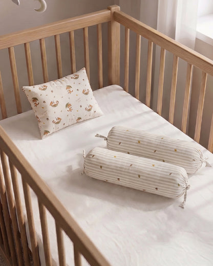 Twingle 100% Organic Muslin Cozy Roars Baby Bedding Set-Pack of 5-Reversible Quilt, All-round Elastic Bedsheet, Pillow & Bolsters-White & Grey-For Infants